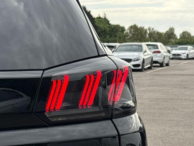Peugeot 5008 Photo 18