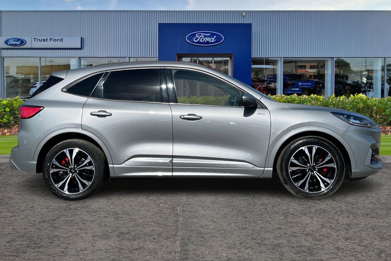 Ford Kuga Photo 2