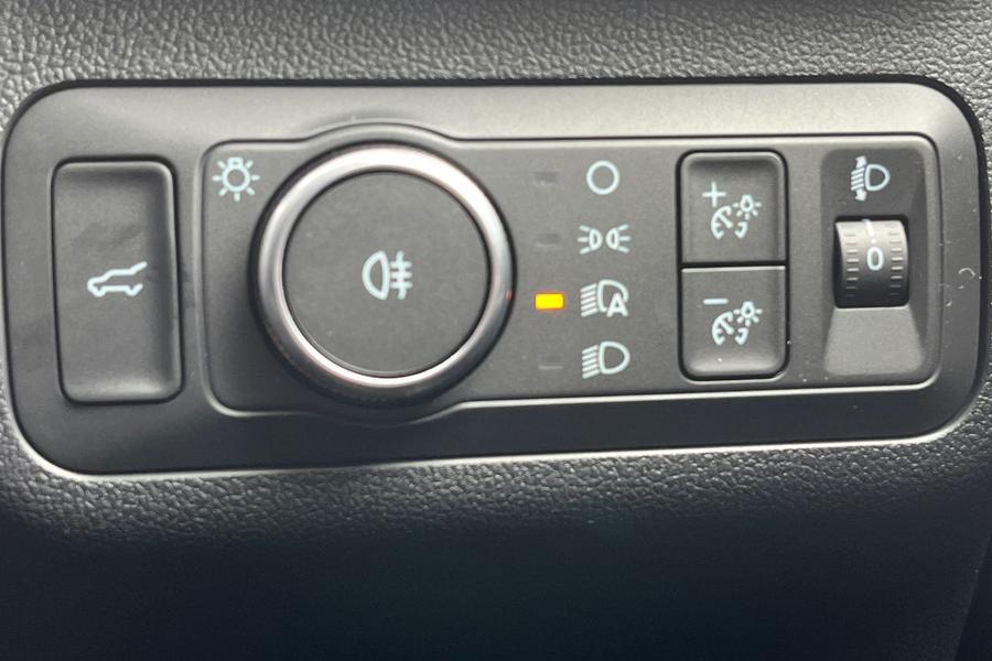 Ford Kuga Photo autoimg-c76d9c85de2b8886e977c93bc3042ac5a90ca657.jpg