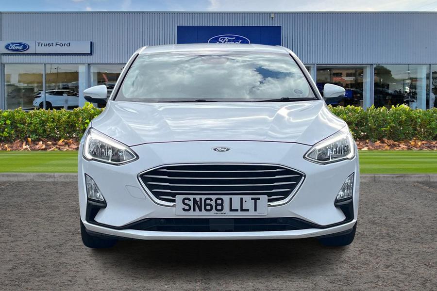 Ford FOCUS Photo autoimg-c76f2823046ae433f7a18a21630a6a20c475e69c.jpg