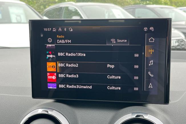 AUDI Q2 Photo 13