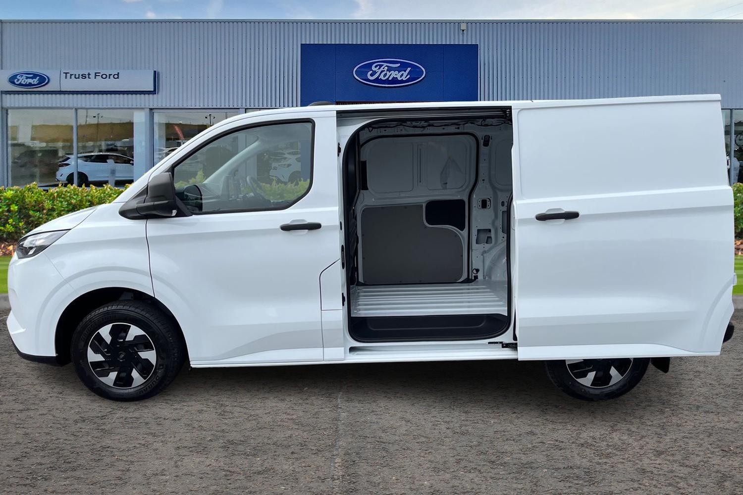 Ford E-TRANSIT CUSTOM Photo 4