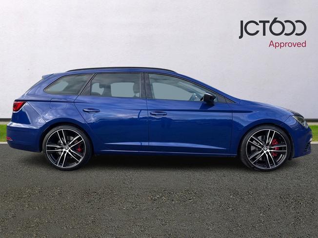 SEAT Leon Photo 4