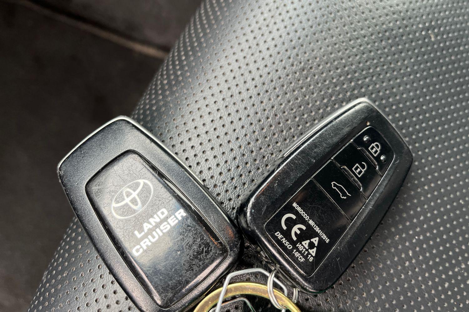 Toyota Land Cruiser Photo 21