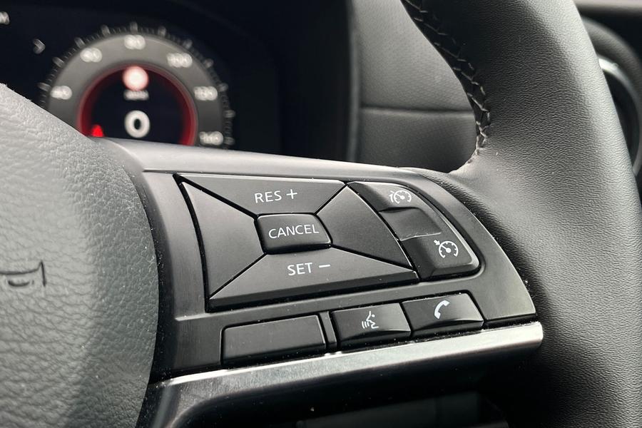 Nissan Juke Photo autoimg-c7792cf526e4a550366d5f98b7720cf9d6ebd9d2.jpg