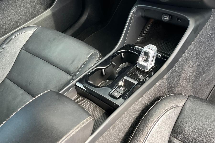 Volvo XC40 Photo autoimg-c77b21b1f7eb03602ae9bb9b22e87bf229dec458.jpg