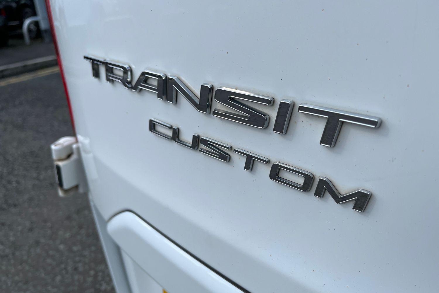Ford TRANSIT CUSTOM Photo 19