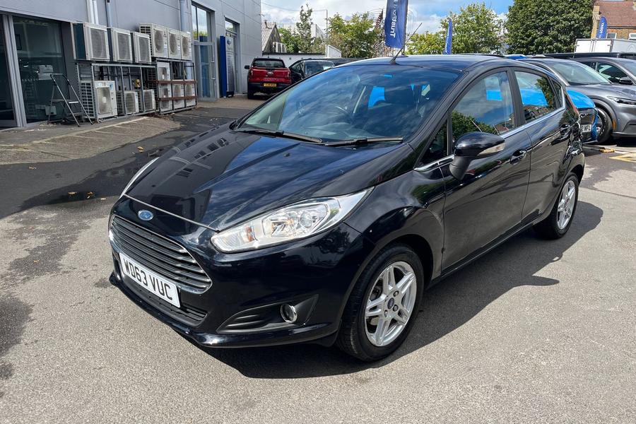 Ford FIESTA Photo autoimg-c77f0606c6d2458fd31763f08bfa8cce0e64e805.jpg