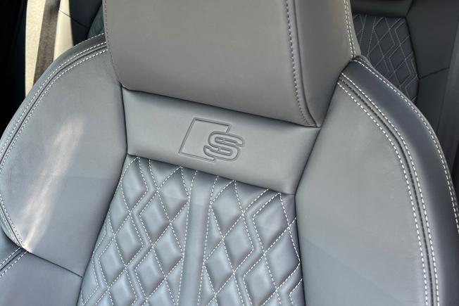 AUDI S3 Photo 49