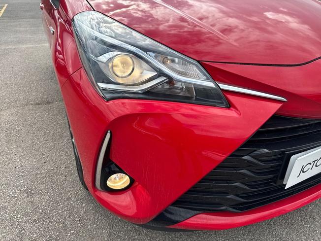 TOYOTA Yaris Photo 29