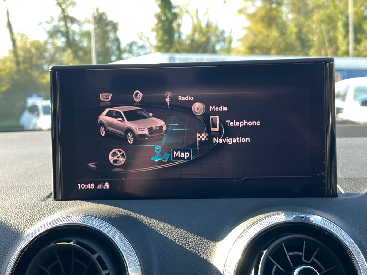 Audi Q2 Photo 39