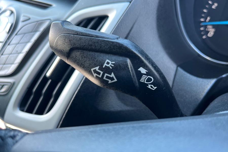 Ford Focus Photo autoimg-c78705f713d29de9c9b7b1462a31456bc2d54ae9.jpg