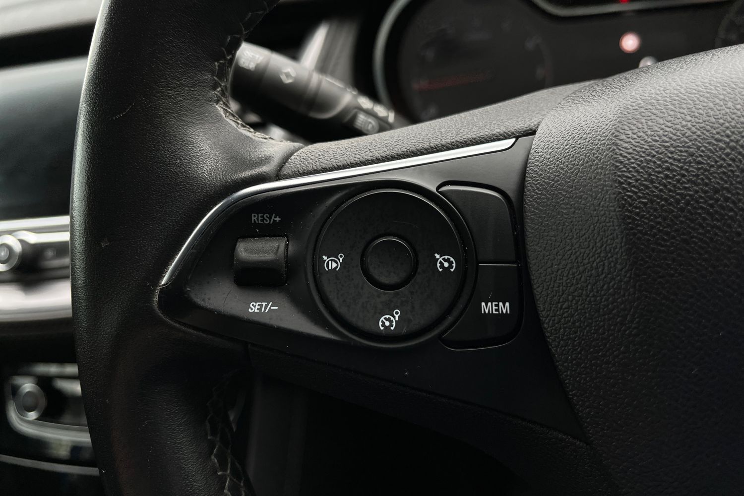 Vauxhall GRANDLAND X Photo 24