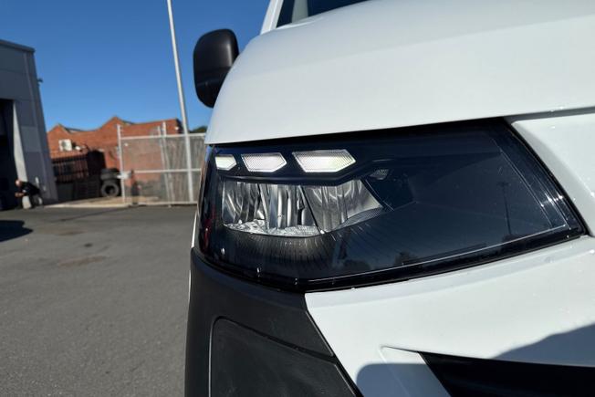 VOLKSWAGEN e-Transporter Photo 19