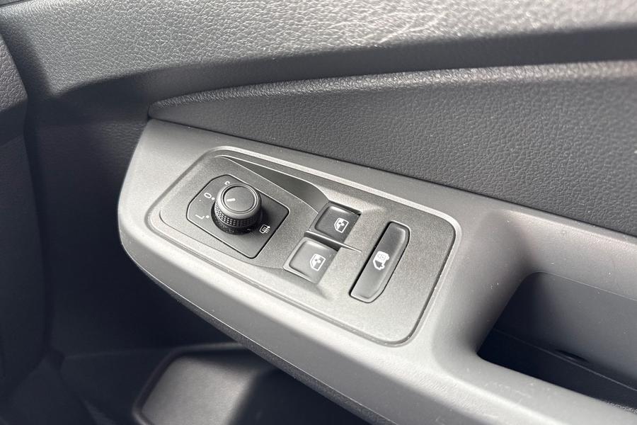 Ford TRANSIT CONNECT Photo autoimg-c78ecc1fbe8e7f10c145c70c823038609268fe3f.jpg