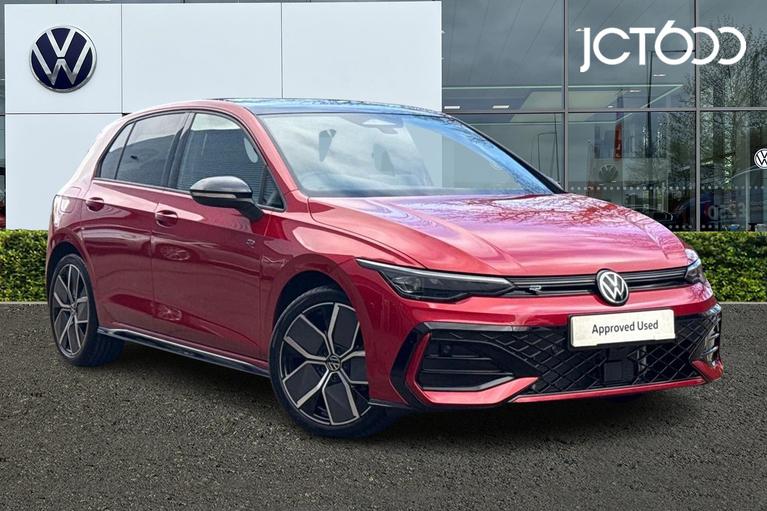 Used 2025 VOLKSWAGEN Golf 1.5 TSI 150 Black Edition 5dr Red at JCT600
