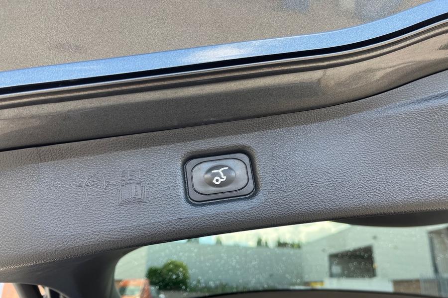 Ford S-Max Photo autoimg-c790d80e3aaaee2b1a0d5a80450de83bab7d375e.jpg