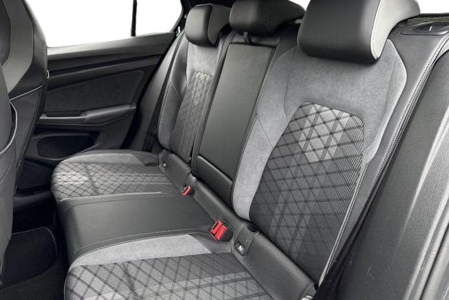 VOLKSWAGEN Golf Photo 9