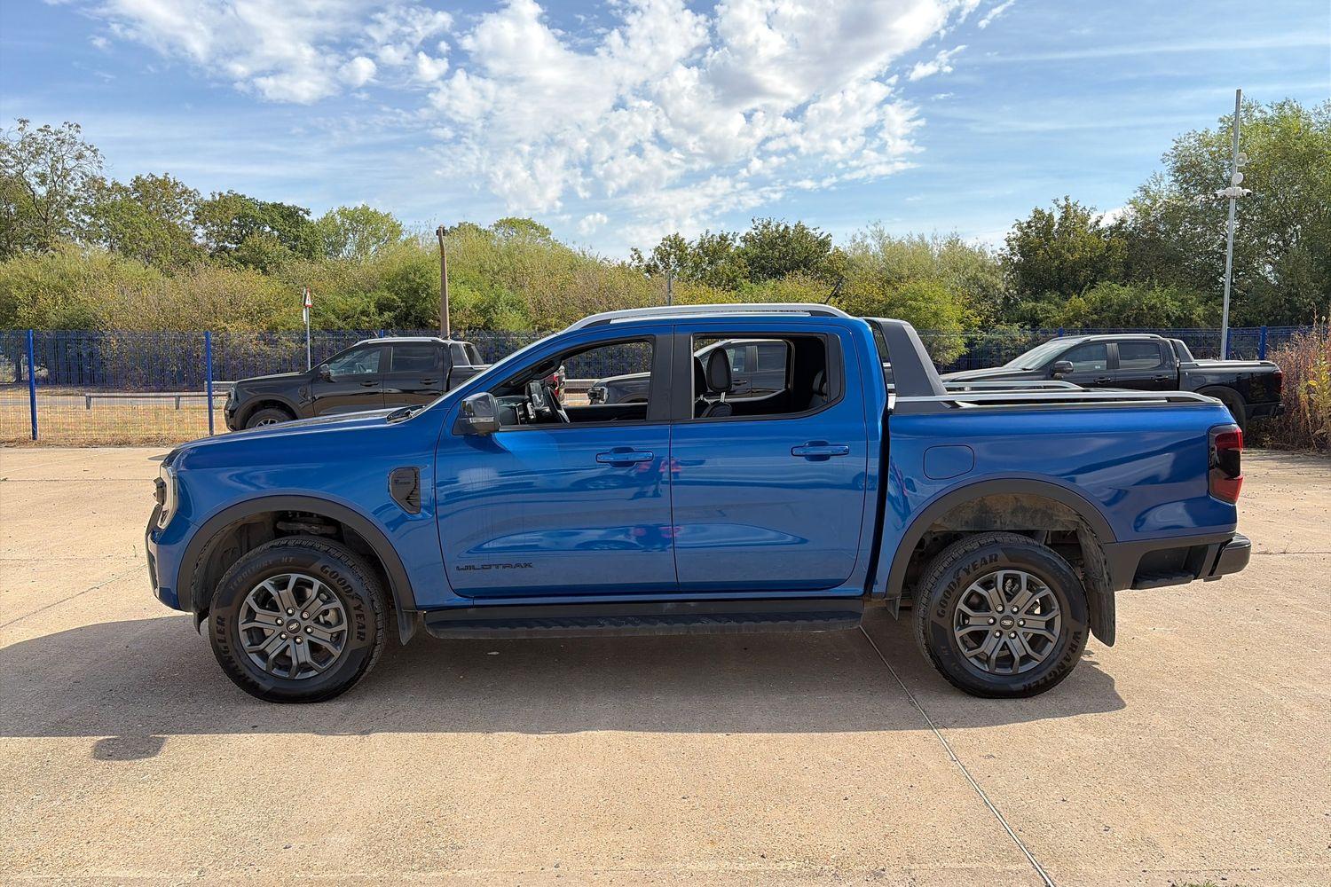Ford RANGER Photo 24