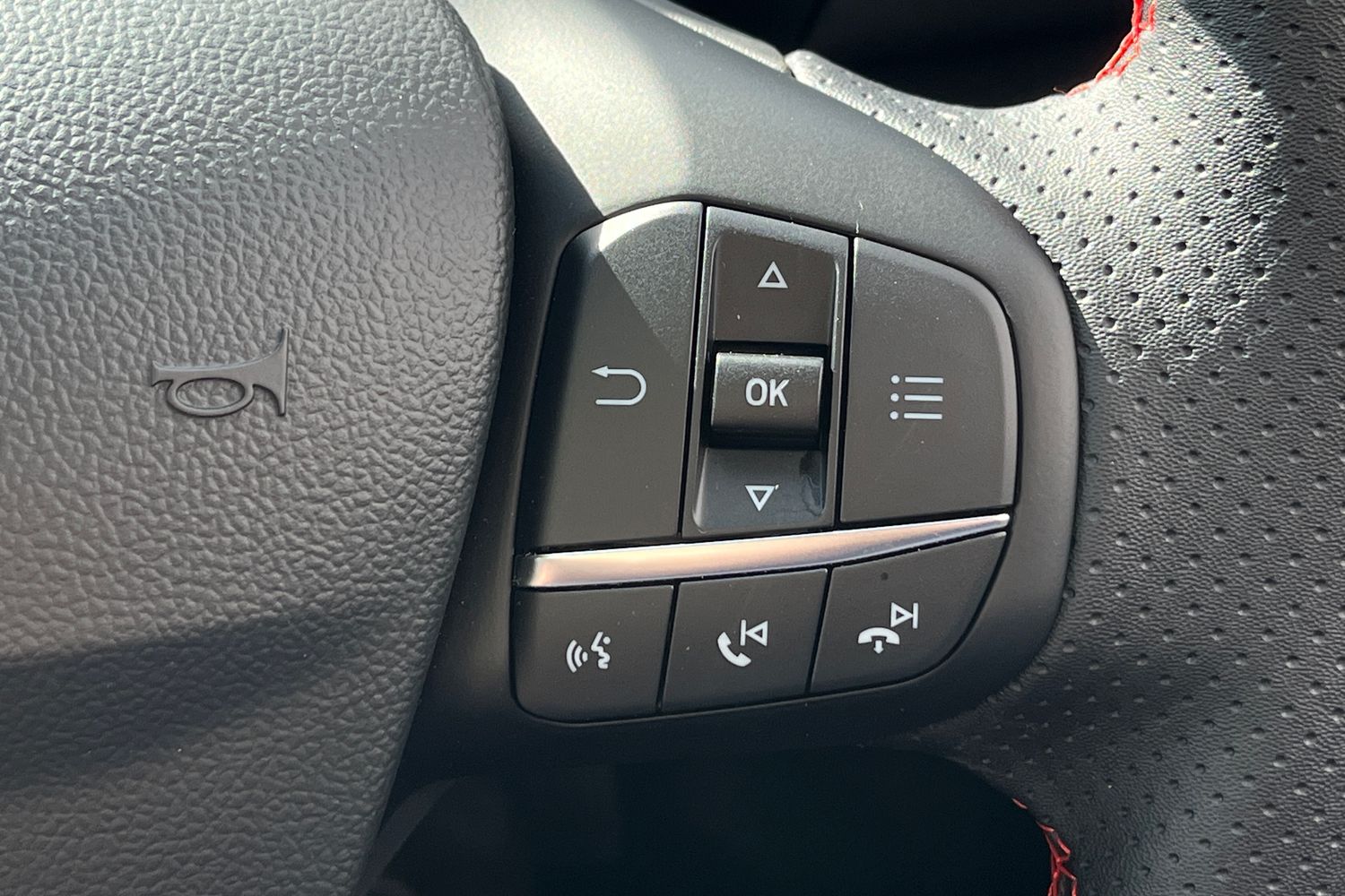 Ford FOCUS Photo 38
