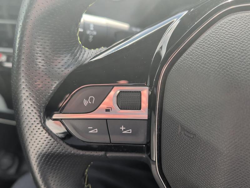 Used Peugeot 2008 NV71ARZ 35