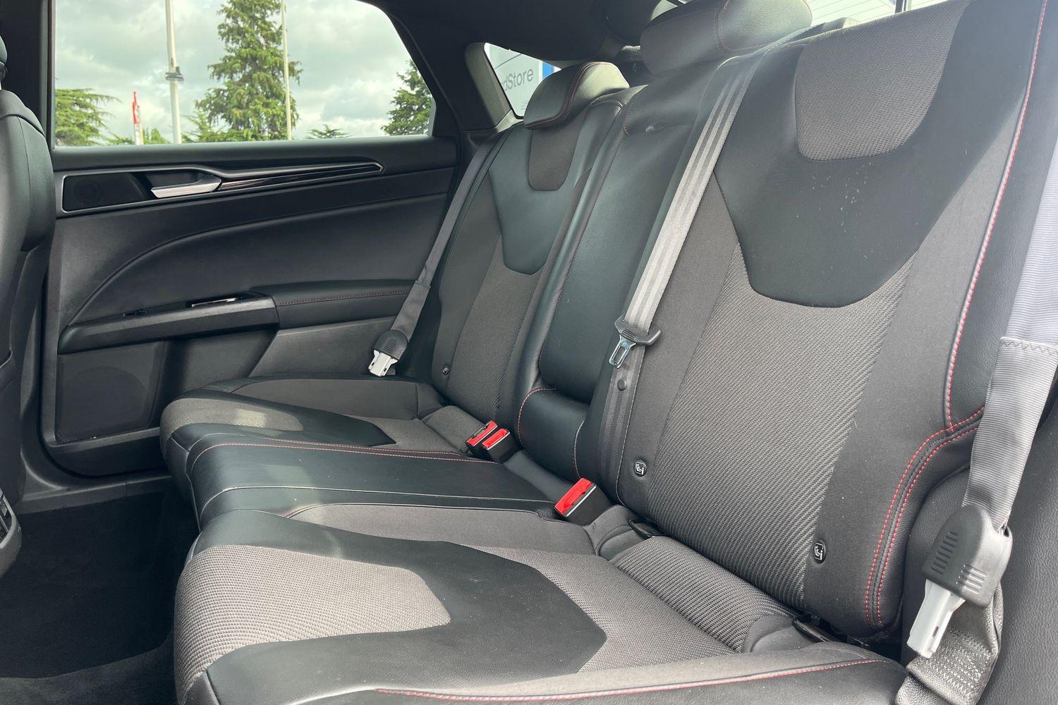 Ford Mondeo Photo 19