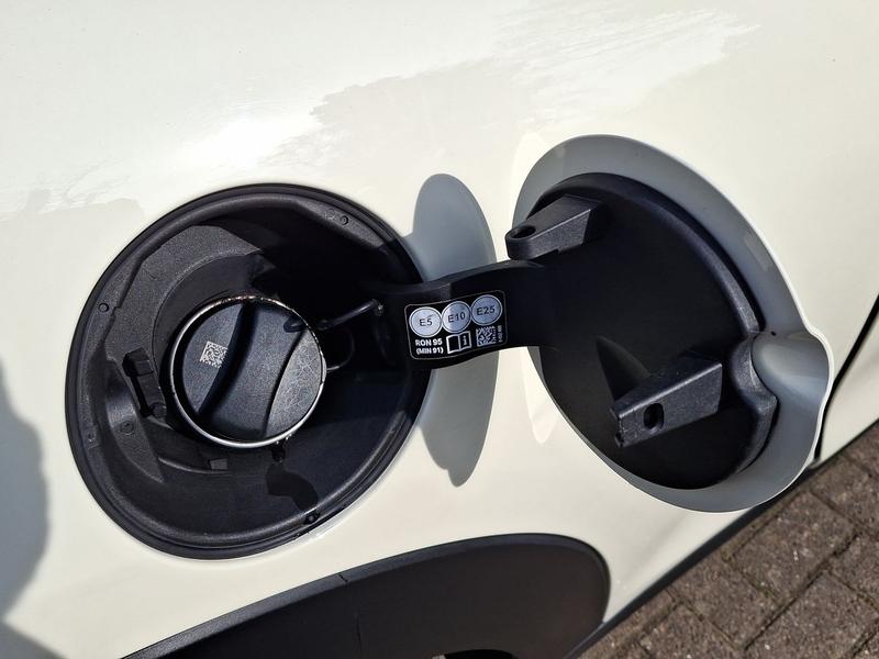 Used MINI Hatch PO19NYR 31