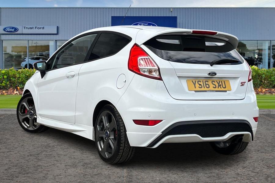 Ford FIESTA Photo autoimg-c798196e12955992f6f71b1f6148841d8b8a17c8.jpg