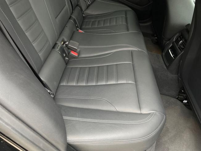 BMW I4 Photo 32