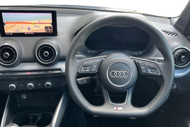 AUDI Q2 Photo 11