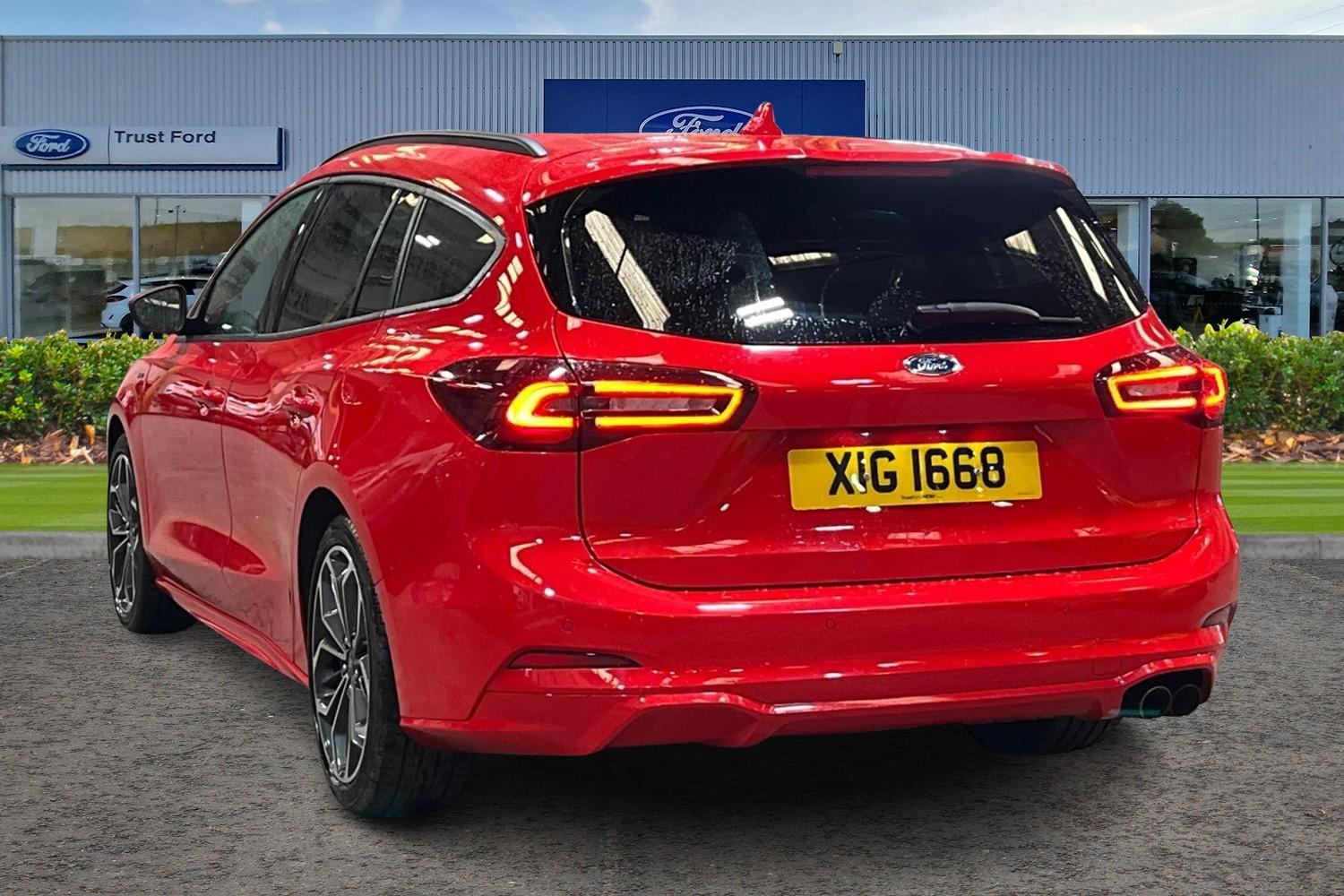 Ford FOCUS Photo 1