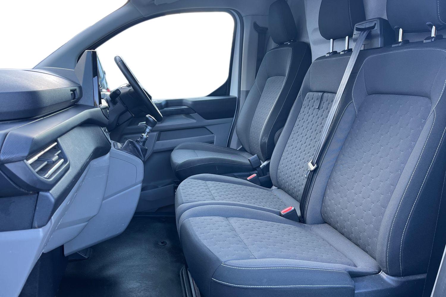 Ford TRANSIT CUSTOM Photo 9