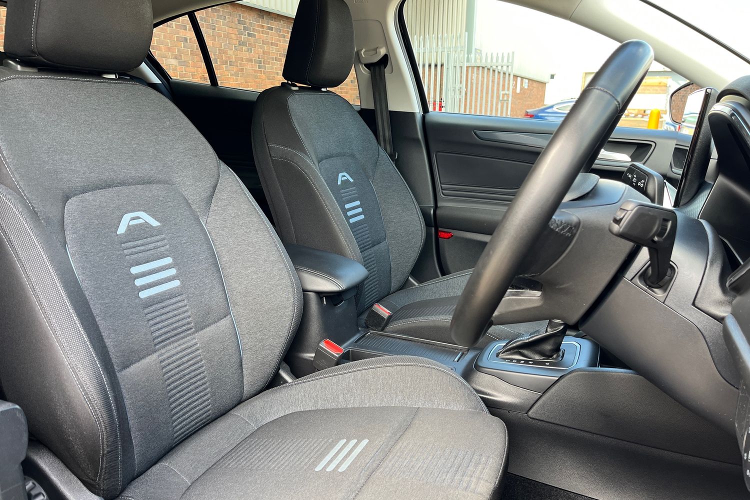 Ford Focus Photo 16