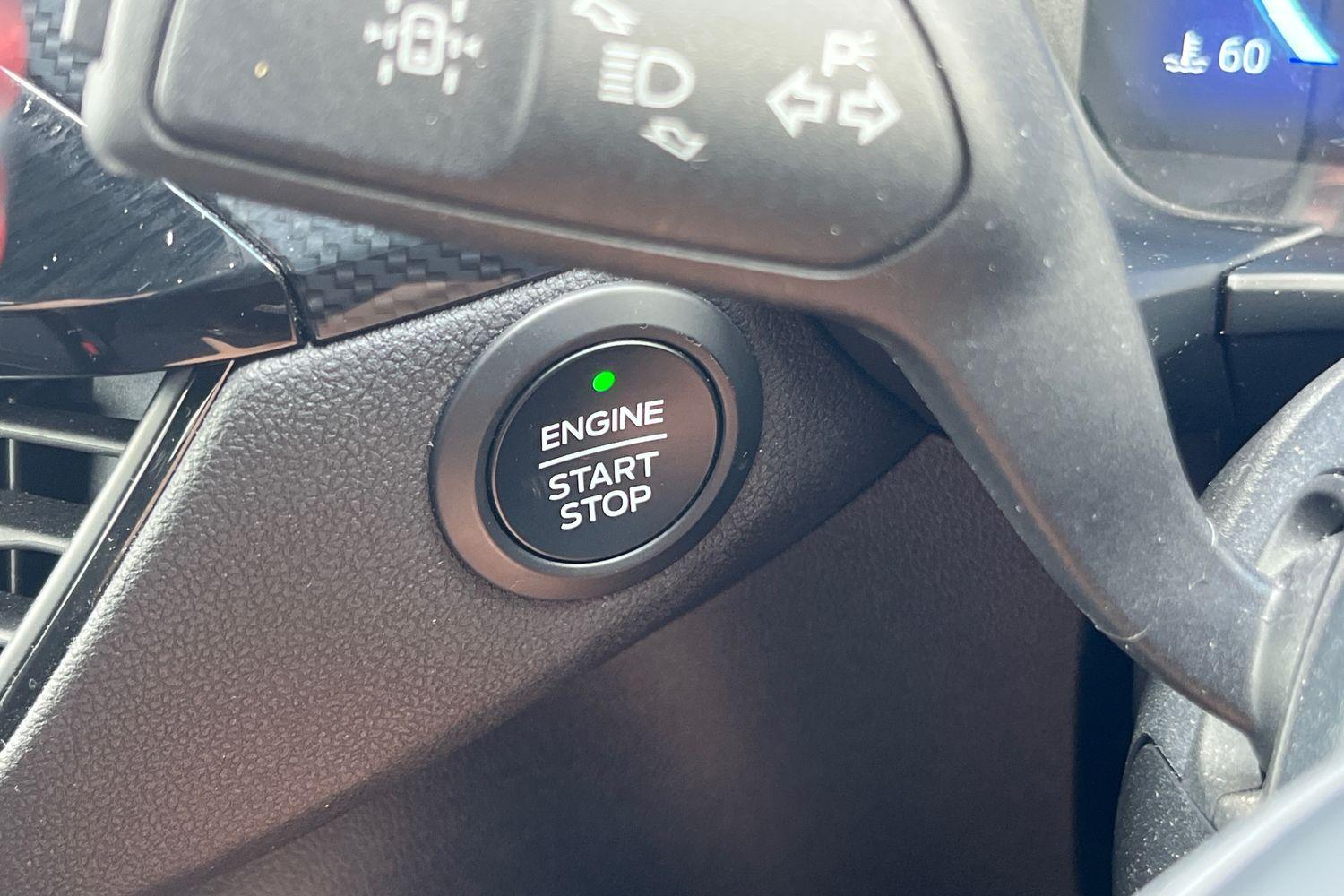 Ford KUGA Photo 38