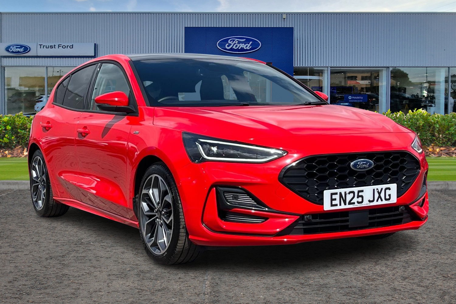 Ford Focus Photo 0
