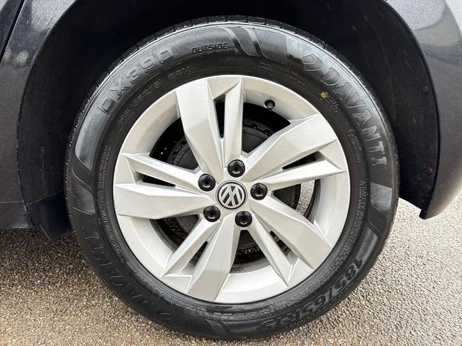 VOLKSWAGEN Polo Photo 32