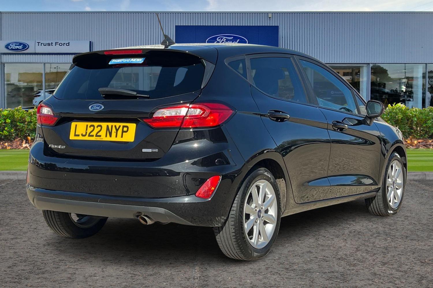 Ford Fiesta Photo 3