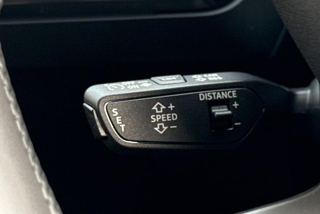 AUDI Q4 E-Tron Photo 33