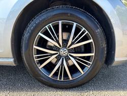 VOLKSWAGEN Golf Photo 5