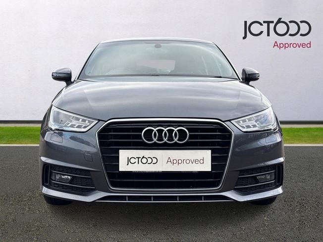 AUDI A1 Photo 8