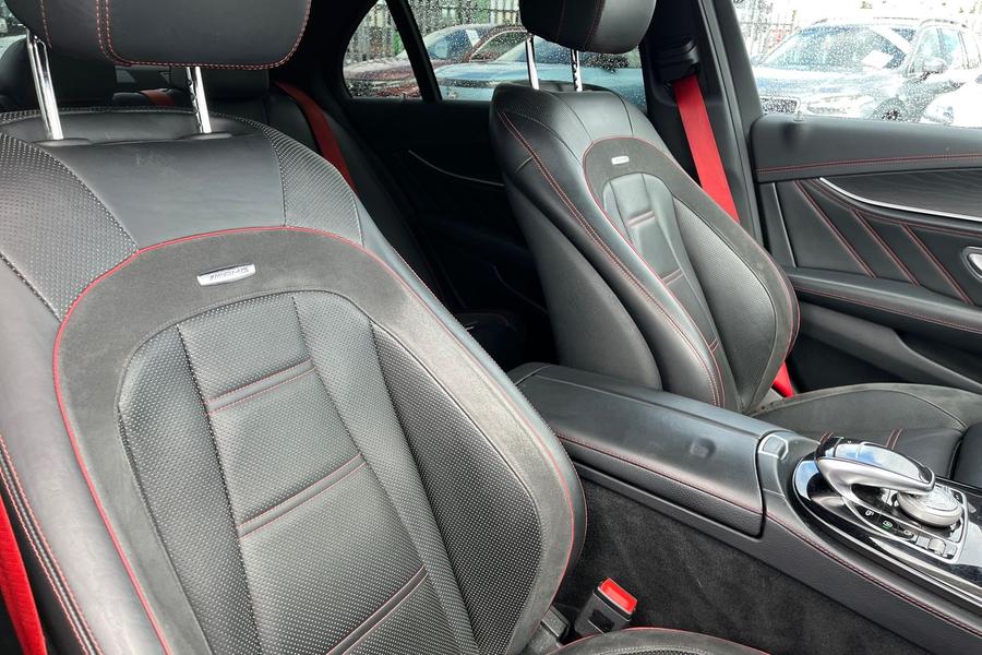 Mercedes-Benz E CLASS Photo autoimg-c7aff935f93a1b316e8a607c4f8c8bf6c2ea7af9.jpg