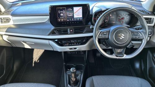 Suzuki SWIFT Photo autoimg-c7b201669b2ad75d8d547de49d71db5ace58f118.jpg