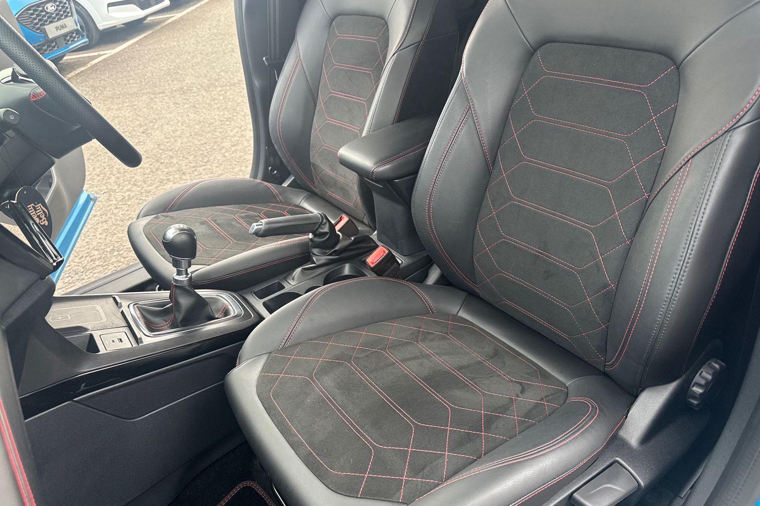 Ford PUMA Photo 18