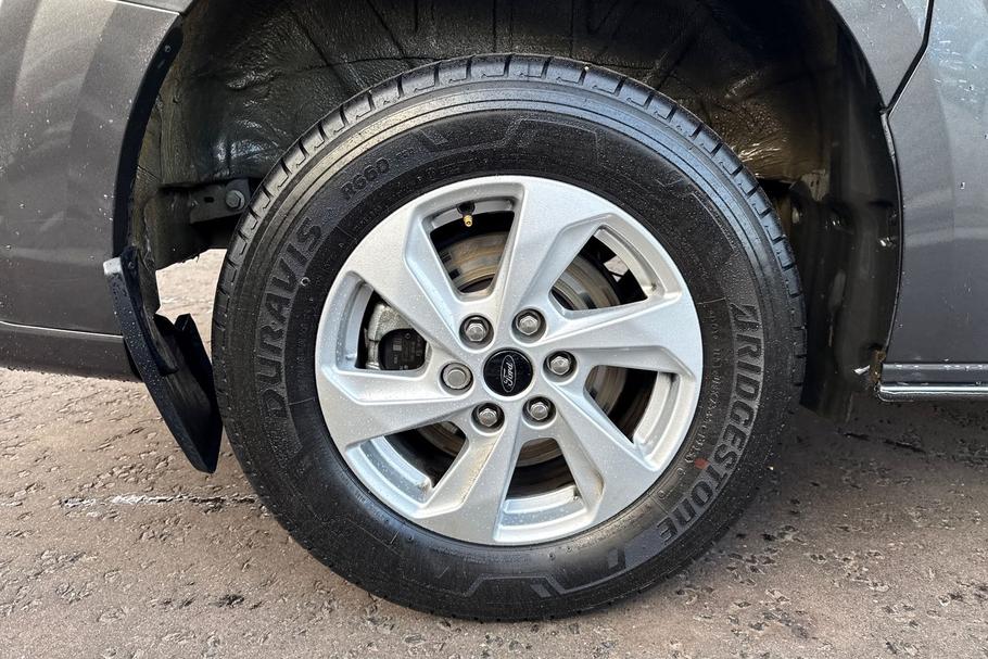 Used Ford TRANSIT CUSTOM 17