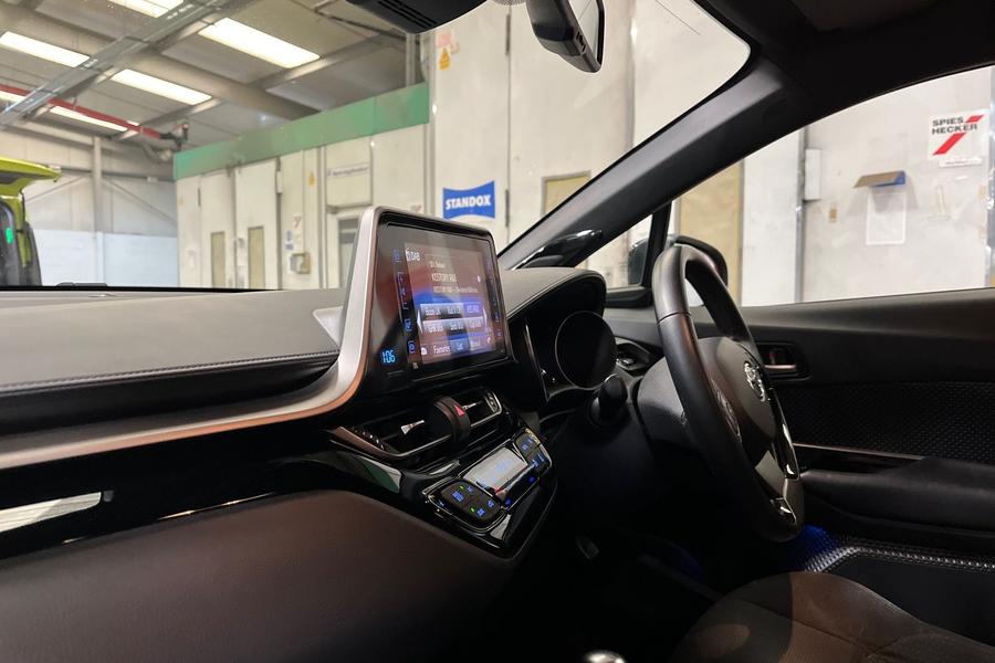 Toyota C-HR Photo autoimg-c7b2fa1be4db27ce1e150d47dea64676e75f14ec.jpg