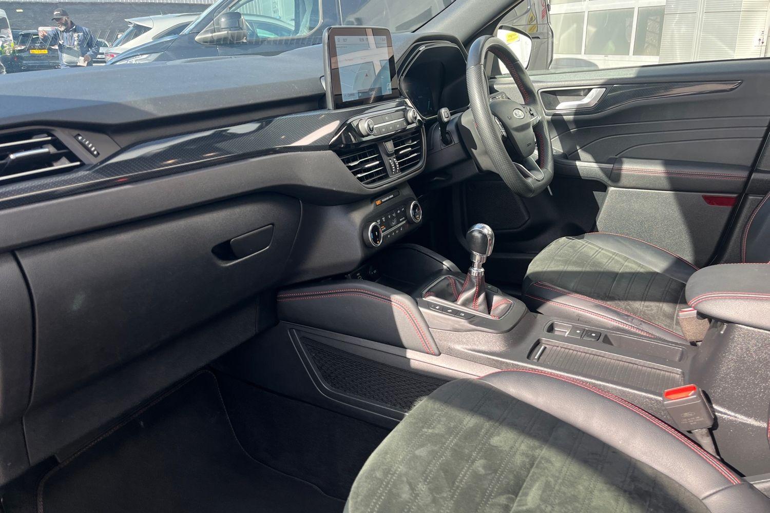 Ford KUGA Photo 17