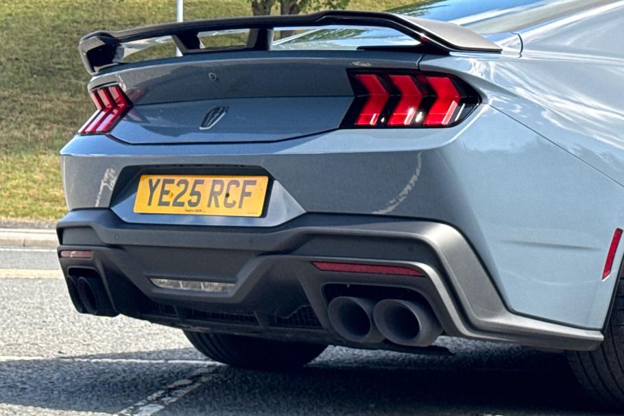 Used Ford MUSTANG 35