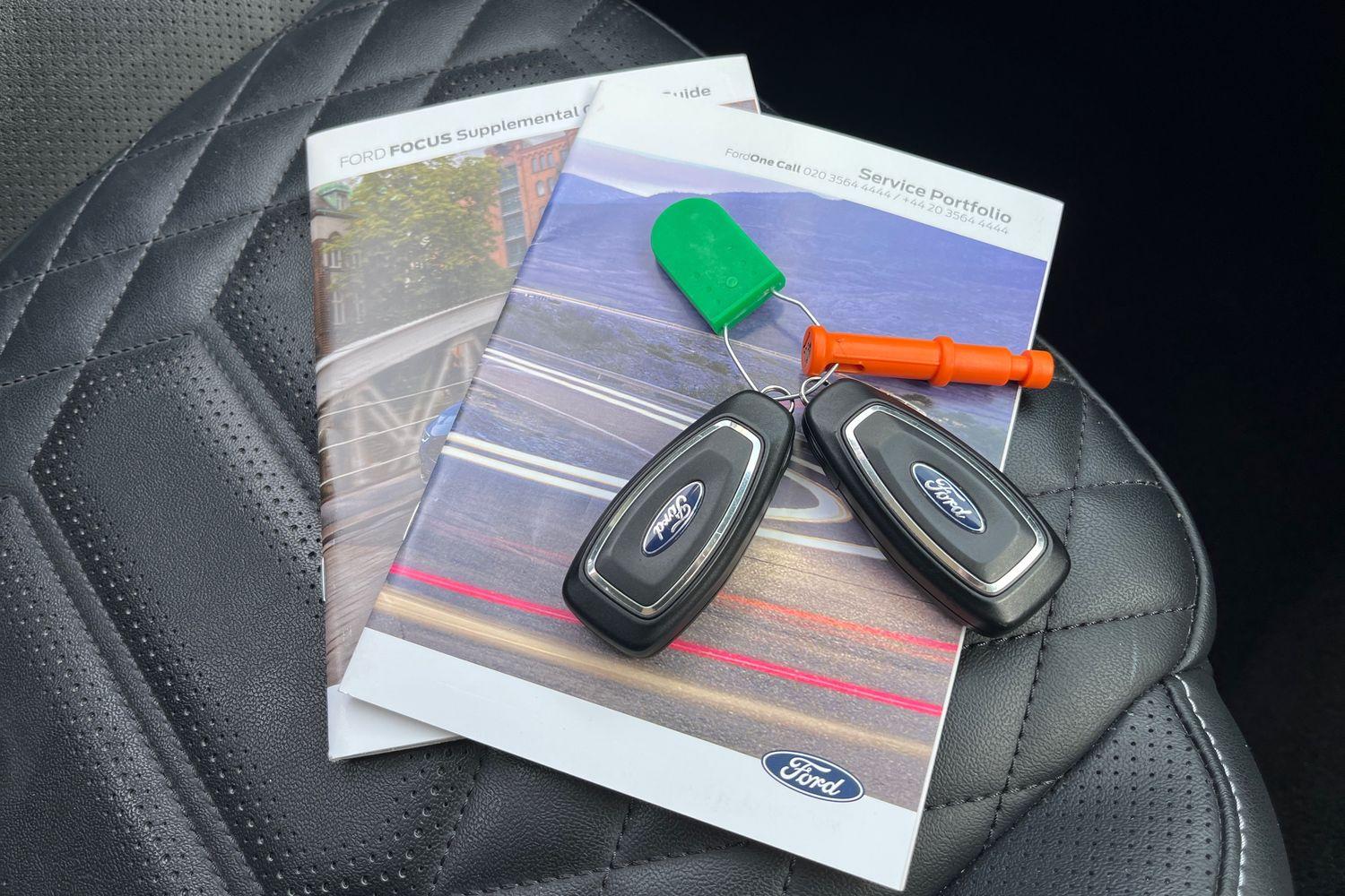 Ford FOCUS Photo 21