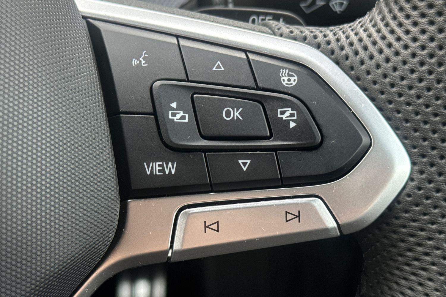 Volkswagen GOLF Photo 31