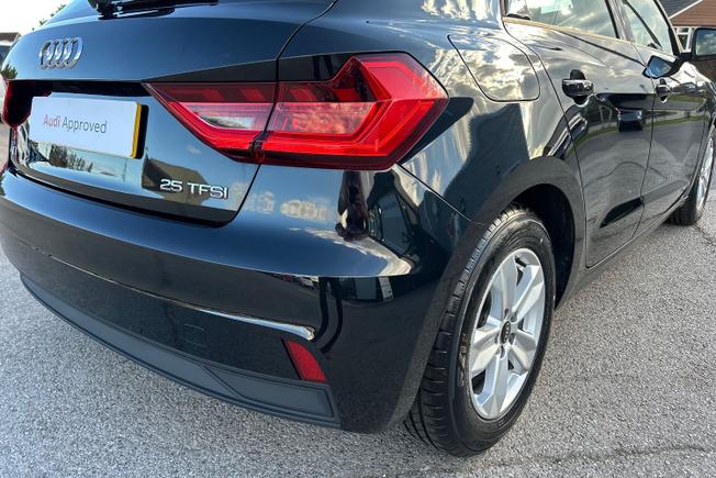 AUDI A1 Photo 32